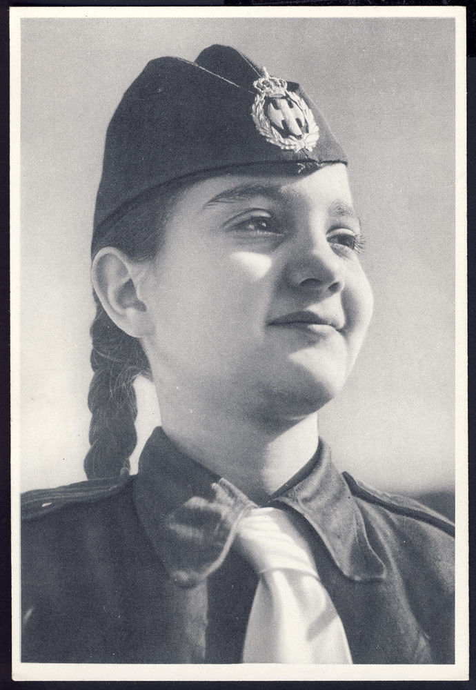 eon-greek-fascist-phalangist-girl-2